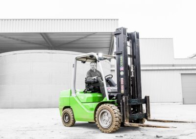 cesab-m300h-hydrostatic-forklift_0